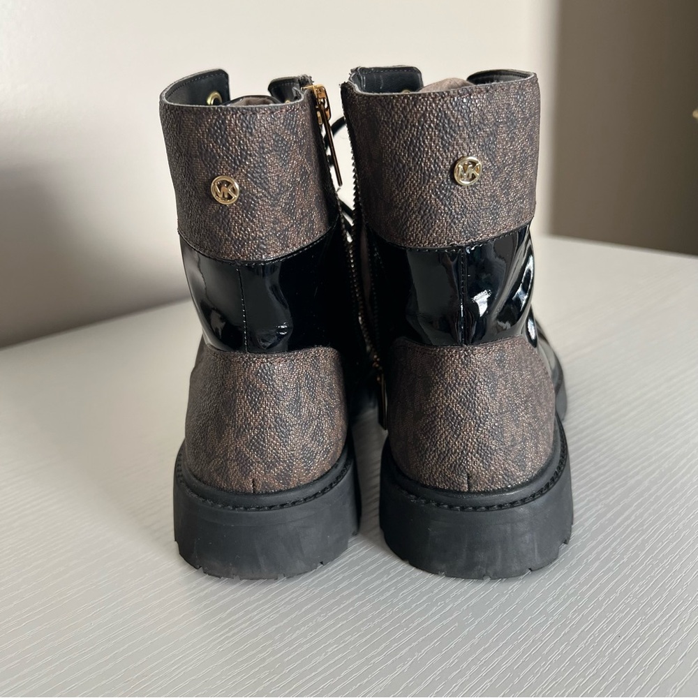 Stylish Michael Kors Black Logo Women's Boots - Picture 2 of 7
